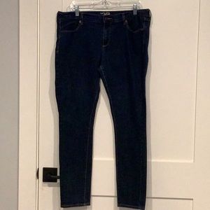 Old Navy jeans the flirt size 14 regular
